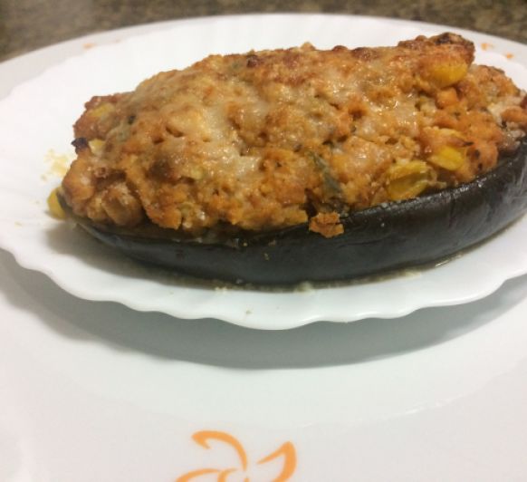 BERENJENA RELLENA CON POLLO