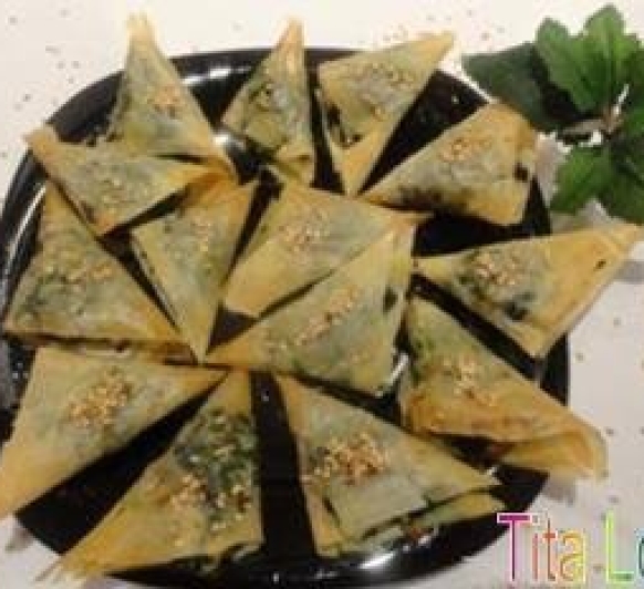 Aperitivos crujientes de espinacas con roquefort